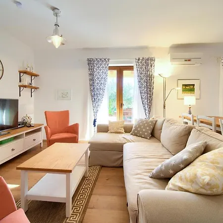 Rustika Villa *